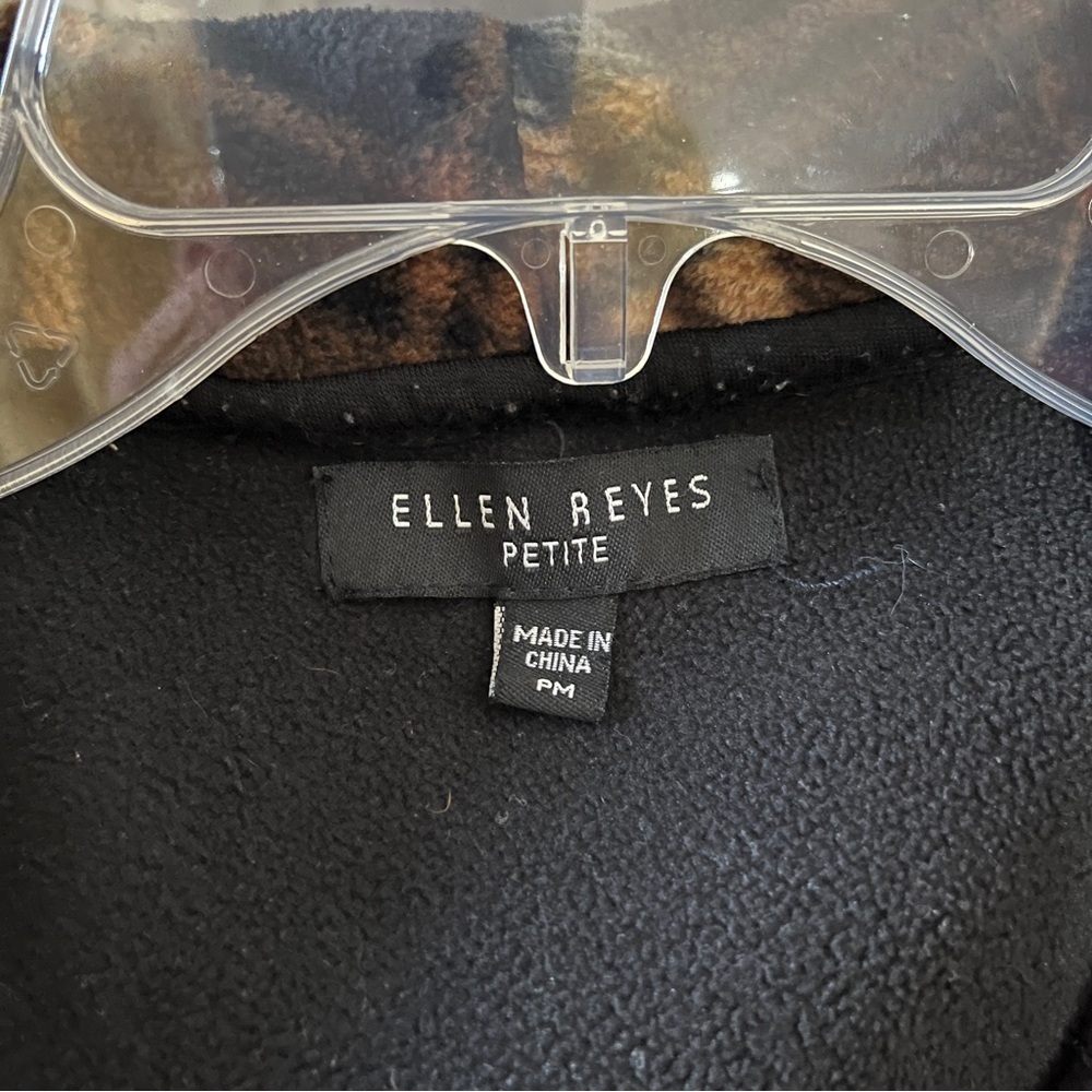 Ellen Reyes Plaid Coat - Picture 2 of 3